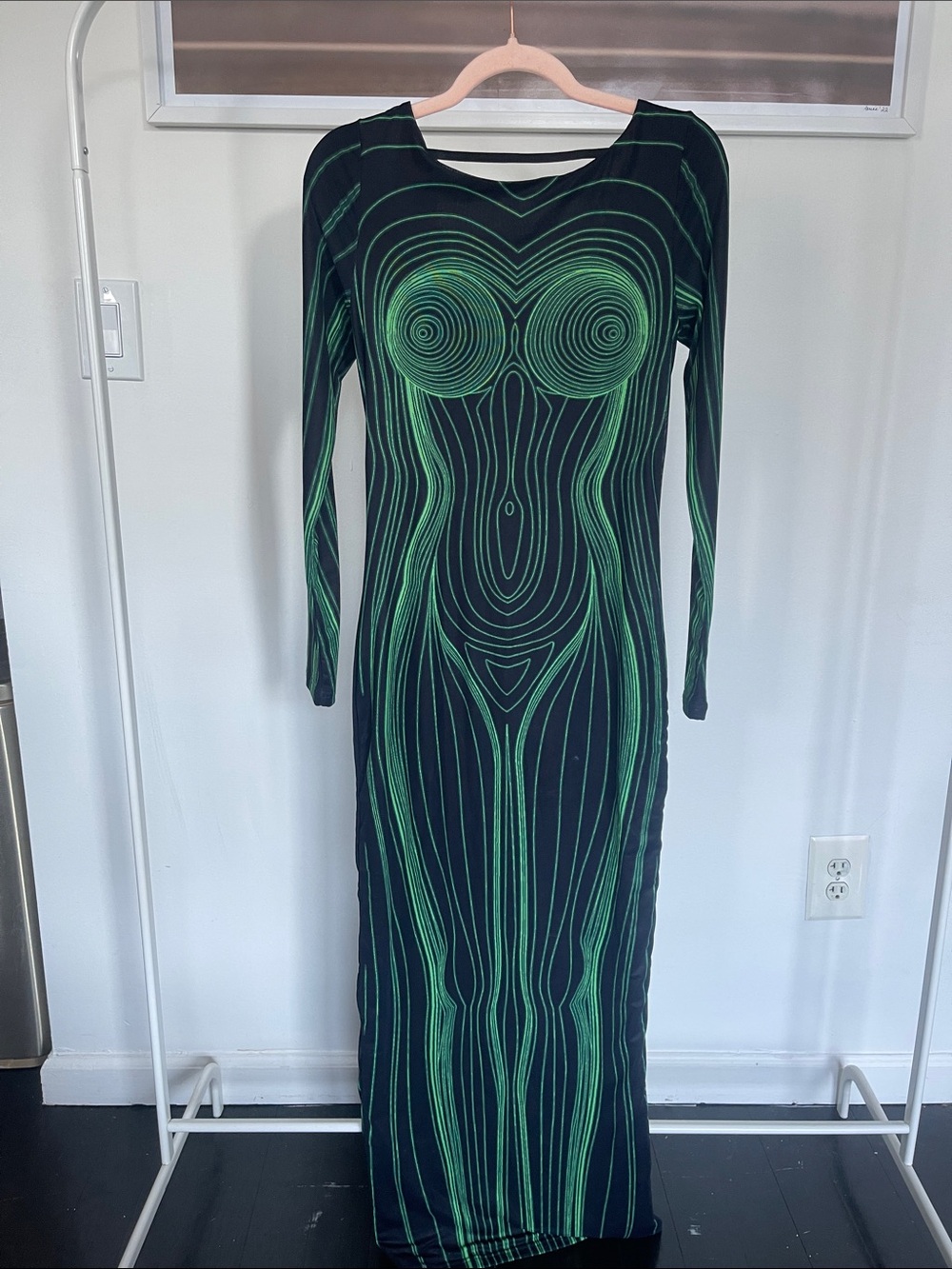 Long Sleeve Black Maxi Dress with Green Contour Design